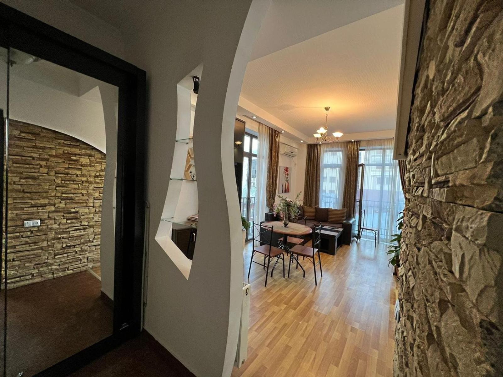 Cozy Apartment In The City Center Mtatsminda Τυφλίδα Εξωτερικό φωτογραφία