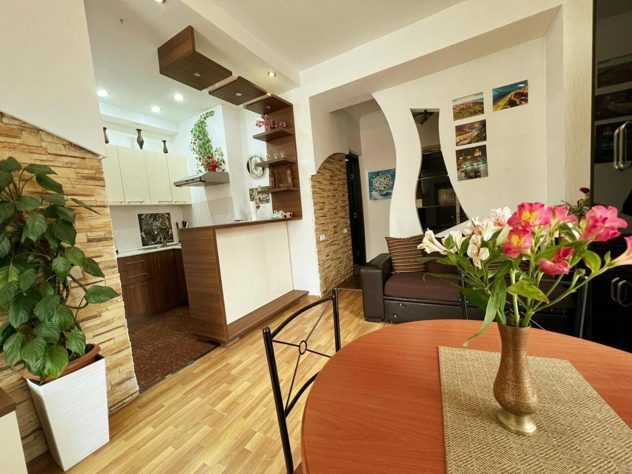 Cozy Apartment In The City Center Mtatsminda Τυφλίδα Εξωτερικό φωτογραφία