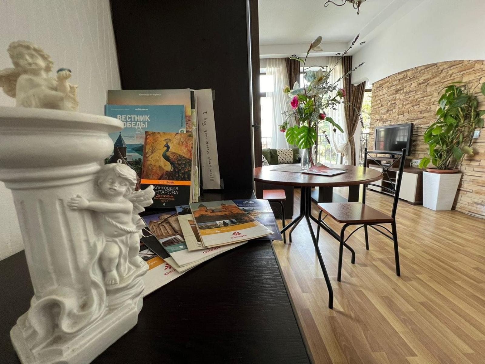 Cozy Apartment In The City Center Mtatsminda Τυφλίδα Εξωτερικό φωτογραφία